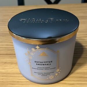 Bath & Body Works White Barn 3 Wick Candle.